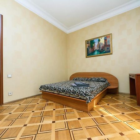 Квартира На Крещатике Kiev Dış mekan fotoğraf